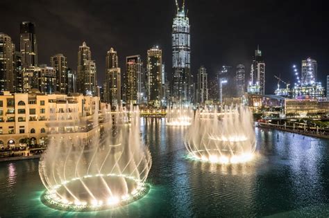 Dubai Fountain show times & how to AVOID the crowds [2024]