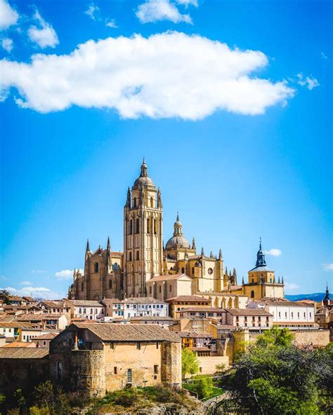 Segovia Cathedral - The Complete Guide [+best viewpoints]