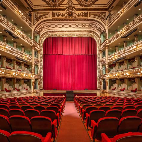 Fotografías del Teatro Macedonio Alcalá en Oaxaca