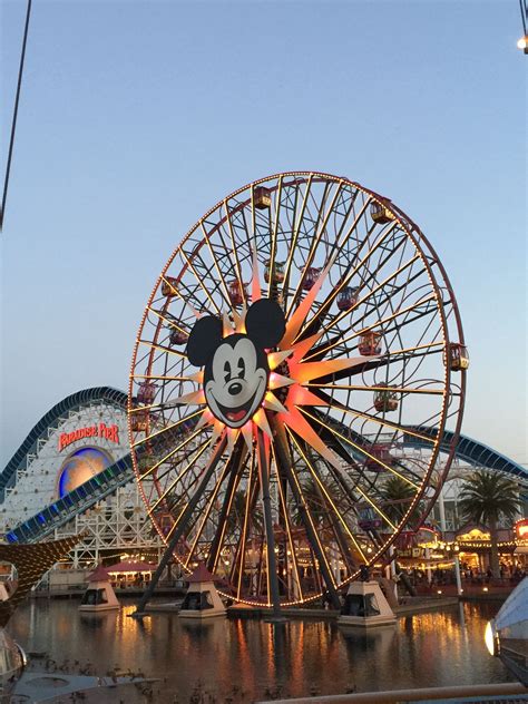 Pin by Vanessa Diaz on Mickeys ferris wheel | Perfect vacation ...