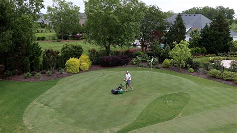 How to make your own backyard putting green in just 8 steps