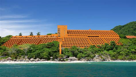 Luxury Hotels on Mexican Riviera | Las Brisas Ixtapa | Beachfront ...