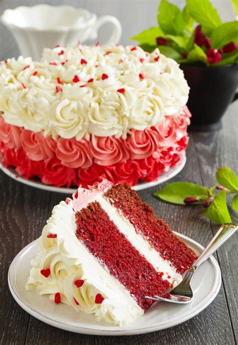 Red Velvet Cake, Order Red Velvelt Cakes Online - Troiss