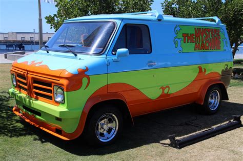 Scooby Doo Mystery Machine by ThexRealxBanks on DeviantArt