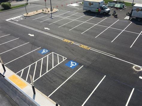 Parking Lot Maintenance in Pennsylvania | D.E. Gemmill