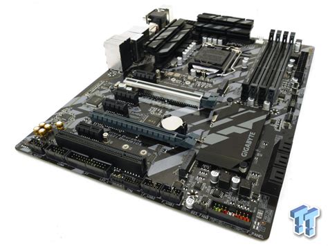 GIGABYTE Z370 HD3P (Intel Z370) Motherboard Review