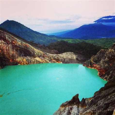 Pull An All-Nighter Inside Indonesia’s Ijen Crater Volcano | Trip101