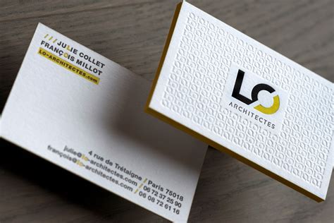 La carte de visite, objet indispensable de la relation client