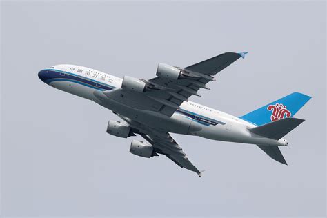 China's top airlines post wider losses on COVID-19 resurgence | Reuters