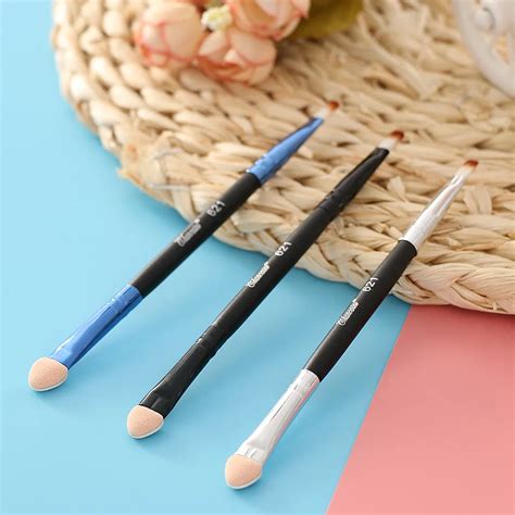 Double Ended Eyeshadow Eyeliner Lip Brush Sponge Brushes Applicator ...