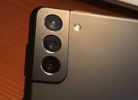 Samsung Galaxy S21+ Camera Review: Camera Made From Focus Groups