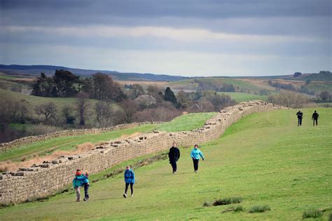 Hadrian's Wall: History of the Roman Britain Wall