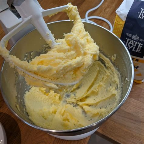 How to Cream Butter - The Great Bake