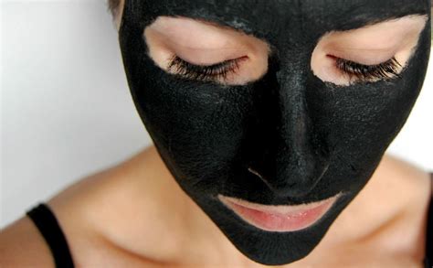 Activated Charcoal Face Mask - The Pistachio Project