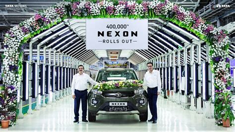 Tata Motors rolls out 400,000th unit of Nexon SUV, new variant launched ...