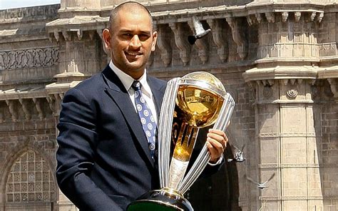 When MS Dhoni ‘shaved off his head’ and pleasantly surprised Team India ...