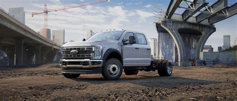 2023 Ford Super Duty® Chassis Cab Truck | Photos, Videos, Interior ...