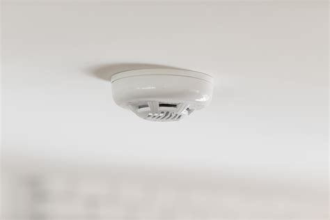 Guide to Smoke Detector Installation and Placement | Vivint