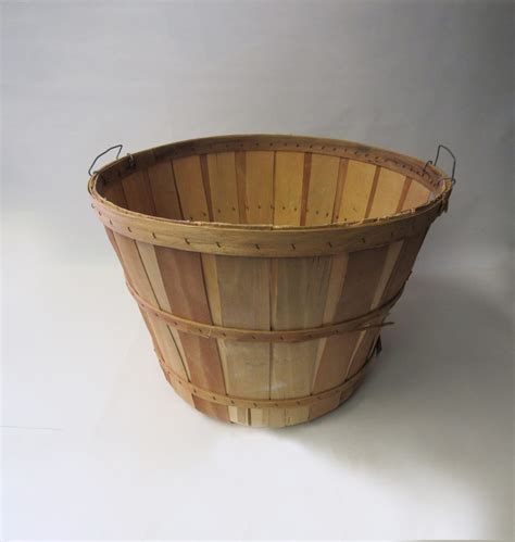 2 Bushel Basket w/Wire Handles (8 pack) - Glacier Valley Enterprises