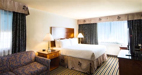 Best Western Plus Suites Calgary — Downtown Calgary