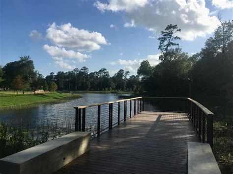 The new lake at Memorial park is now open! Tons of cool picnic spots ...