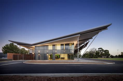 Thebarton Community Centre / MPH Architects | ArchDaily