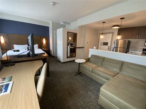 RESIDENCE INN BY MARRIOTT OAHU KAPOLEI - Updated December 2024 - 222 ...