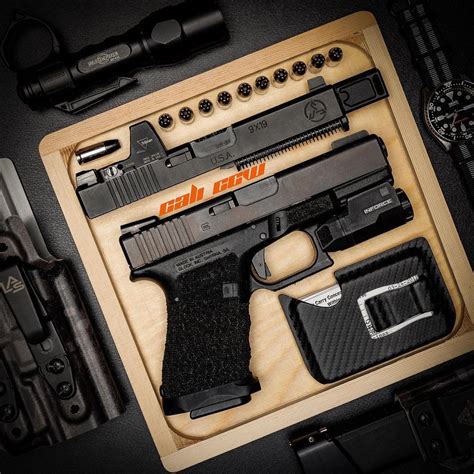 Glock 19 Gen3 with Inforce APLc - LAS Concealment - lasconcealment