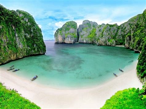 The Best Things to do and See in Phi-Phi Islands | Phuket Thailand