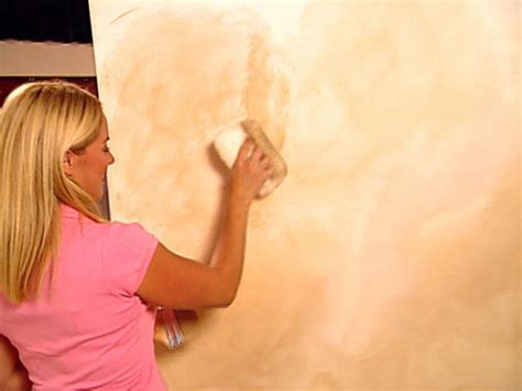 Decorative Paint Technique: Color Washing A Wall | how-tos | DIY