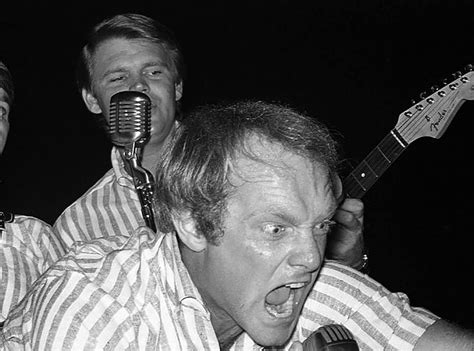 Welcome to RolexMagazine.com: Glenn Campbell: Legendary Country Music ...