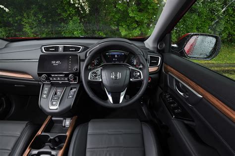 Honda CR-V Hybrid interior & comfort | DrivingElectric