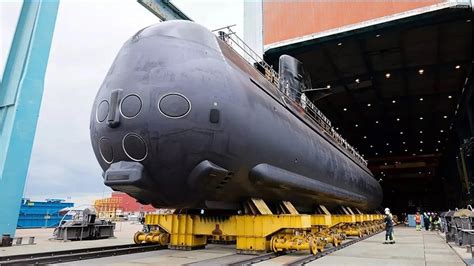 Gotland: The Stealth Submarine That 'Killed' A Navy Aircraft Carrier ...