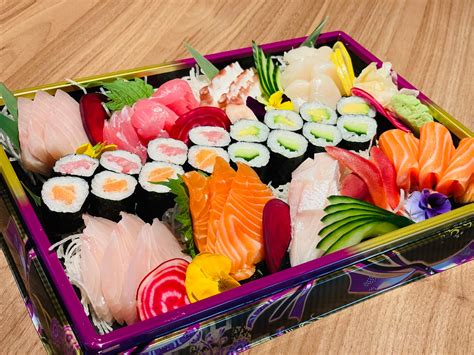 Sashimi Sushi Maki Platter – Niku Ou Japanese Restaurant