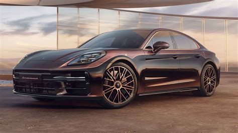 Panamera Turbo E-Hybrid 2024 - Eleen Bertina