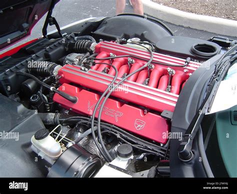 Dodge viper engine hi-res stock photography and images - Alamy