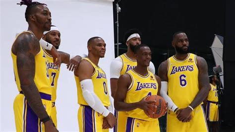 LA Lakers' team photo reveals a squad to be feared | Marca