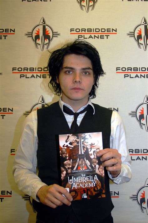 Gerard Way signing The Umbrella Academy @ ForbiddenPlanet.com - UK and ...