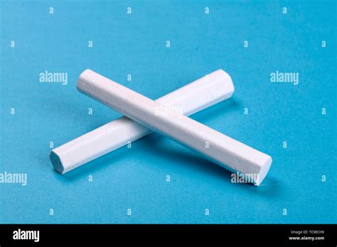 Dustless chalk hi-res stock photography and images - Alamy