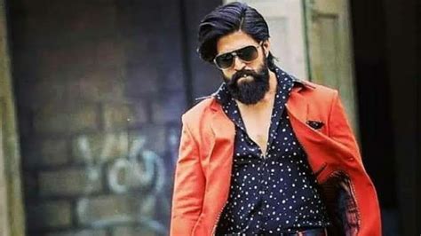 5 Times Yash Took Our Breath Away With His Hottest Looks: Pics Inside ...