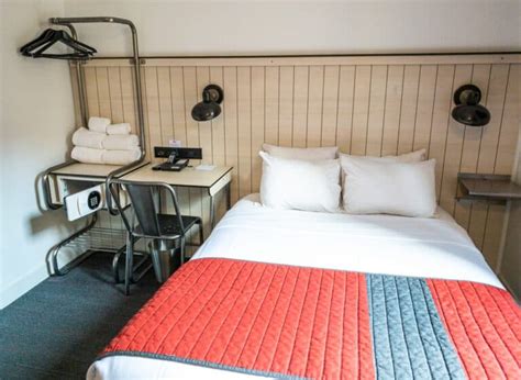 Pod 39 Hotel Review: An Inexpensive Place to Stay in New York City ...