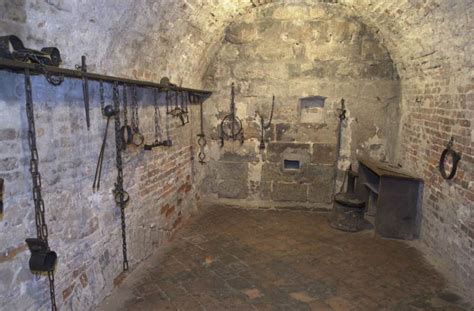 Dungeon under Nuremburg's Old City Hall. Here is where prisoners were ...