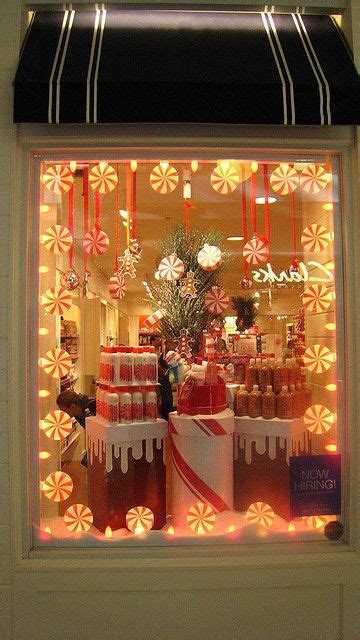 27 Unique Christmas Decoration Ideas For Stores - Christmas ...