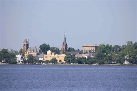 New Bern | waterfront | Paris skyline, Waterfront, Skyline