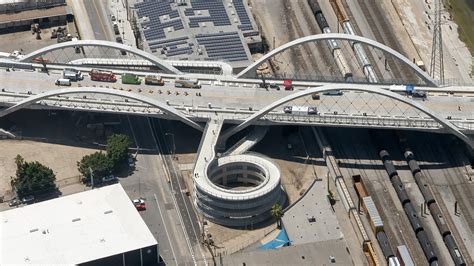 Sixth Street Bridge Construction - Building LA's New Landmark Bridge ...