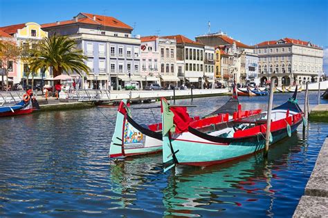 Aveiro bezoeken? Top 13 x bezienswaardigheden + info, tips & foto's