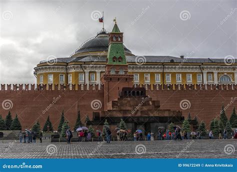 Red Square and the Mausoleum of Lenin Editorial Stock Image - Image of ...