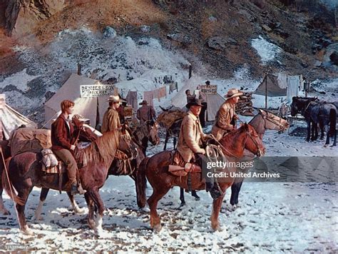 Mariette Hartley, Ronald Starr, Joel McCrea, Randolph Scott. News Photo ...