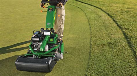 CasaToro S.A | 220 E-Cut Hybrid | Máquina de Greens | John Deere LA ...