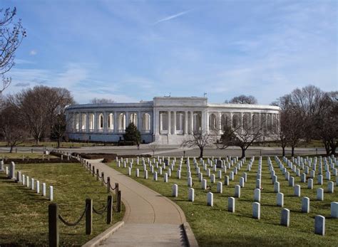 Abraham Lincoln National Cemetery